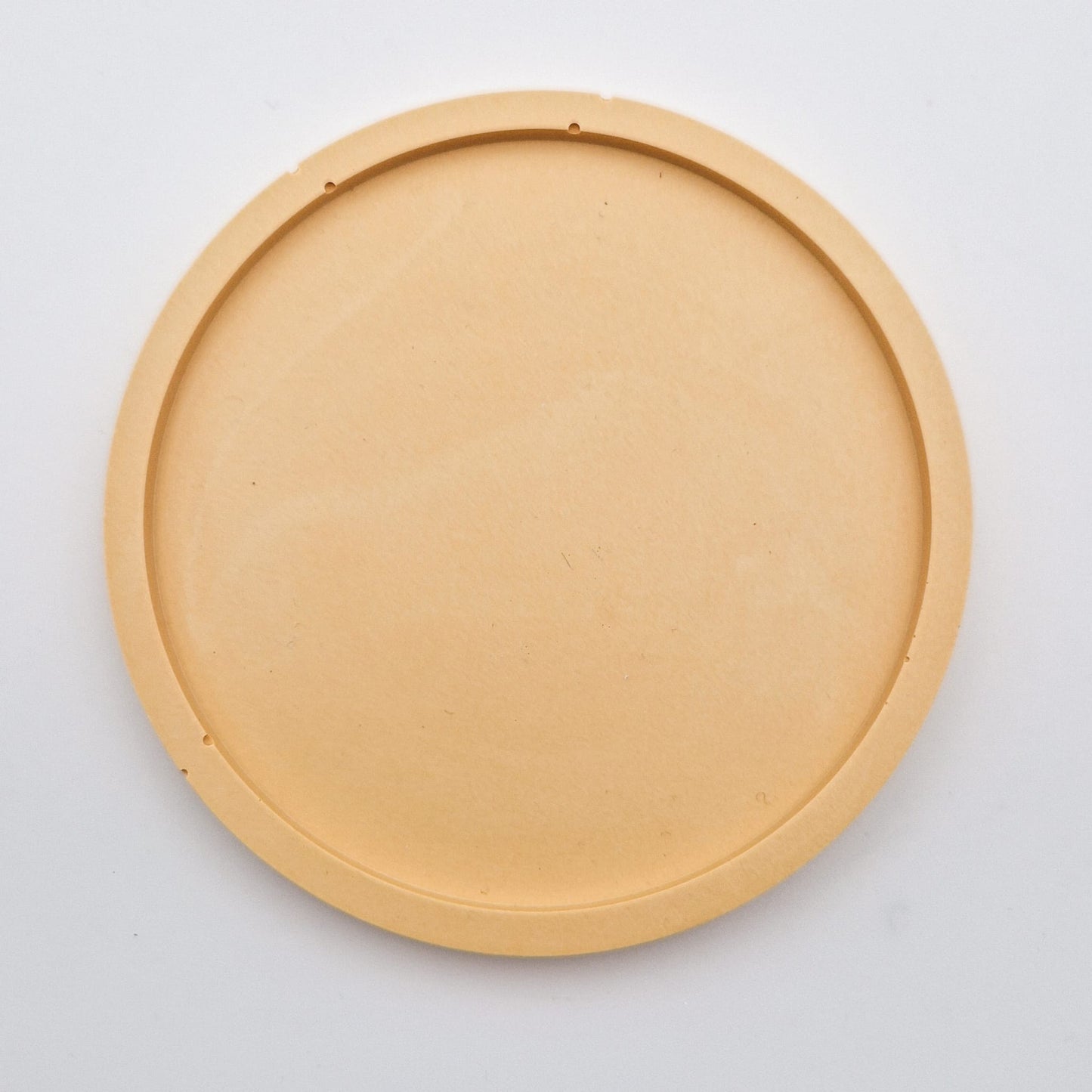 Round Trays