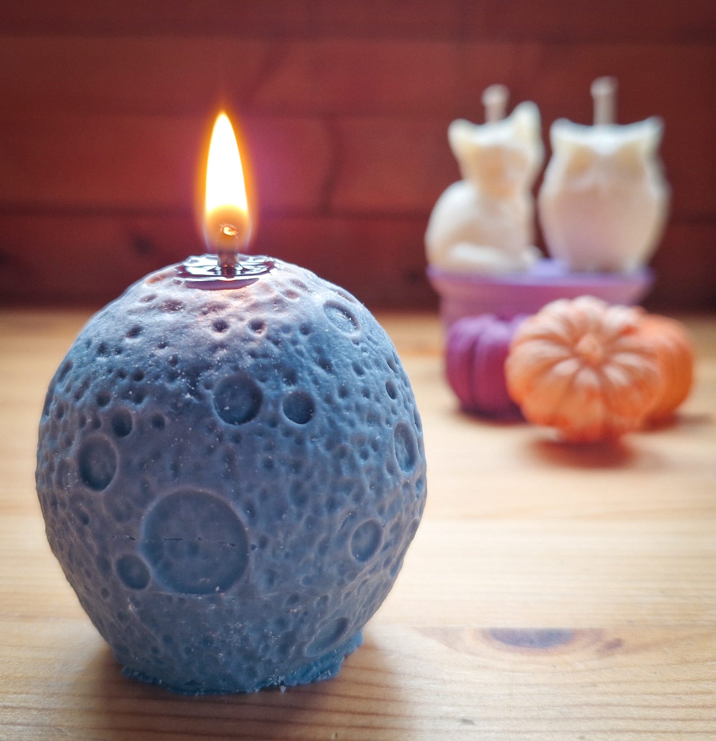 Moon Shaped Candle