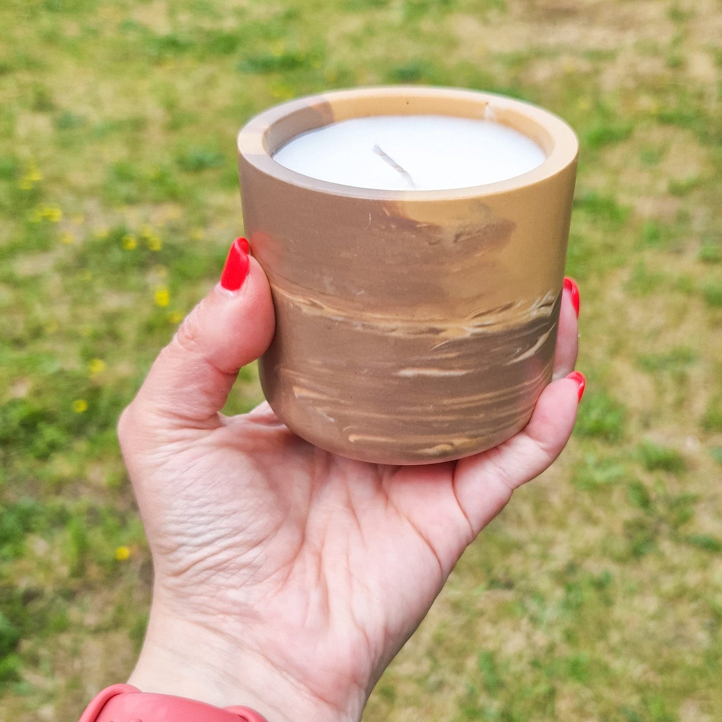 Brown swirl - Neroli Scented Candle